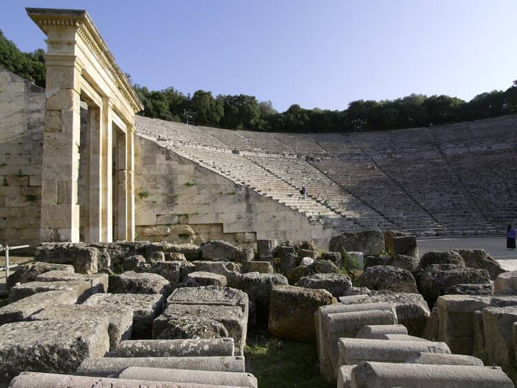 Sanctuary_of_Asklepios_at_Epidaurus9wy1f.jpg
