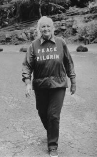 Peace_Pilgrim-1980-Hawaii.jpg